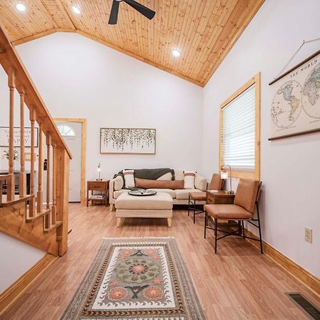 Light And Bright Cabin Close To Pates Ford Marina Smithville Bagian luar foto