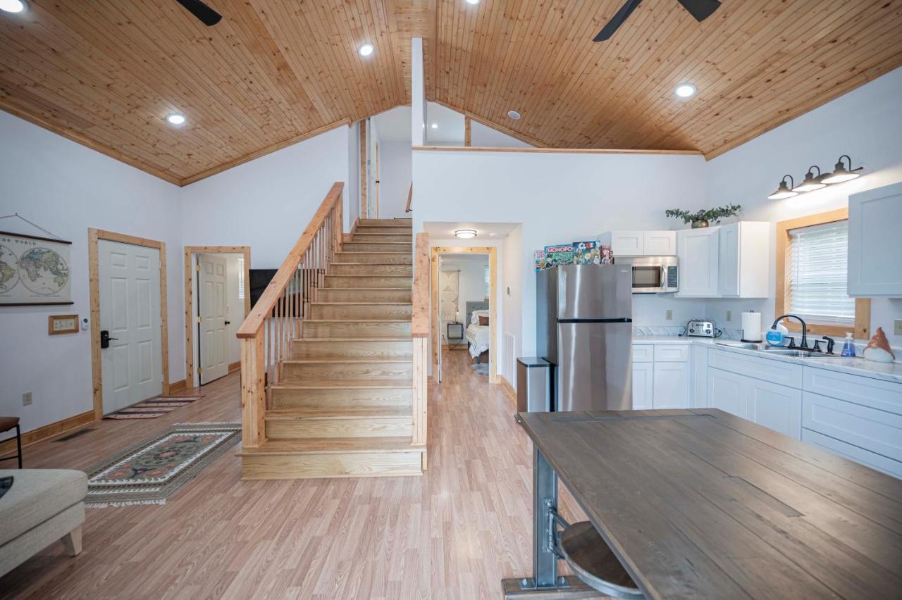 Light And Bright Cabin Close To Pates Ford Marina Smithville Bagian luar foto